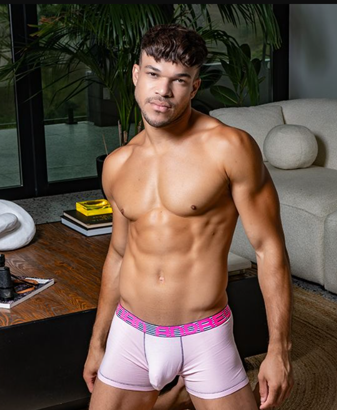 ALMOST NAKED® Hang-Free Boxer
